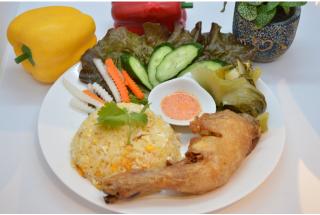 チキンライス Cơm Gà Xối Mỡ