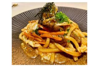 牛肉焼きうどん　