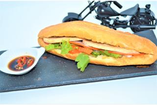 ポークハムバインミー