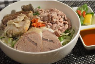 スペシャル牛肉フォー Phở Bò Đặc Biệt